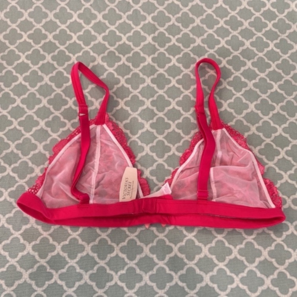 Victoria’s Secret Body Lace Unlined Bralette M NWT - Picture 2 of 10